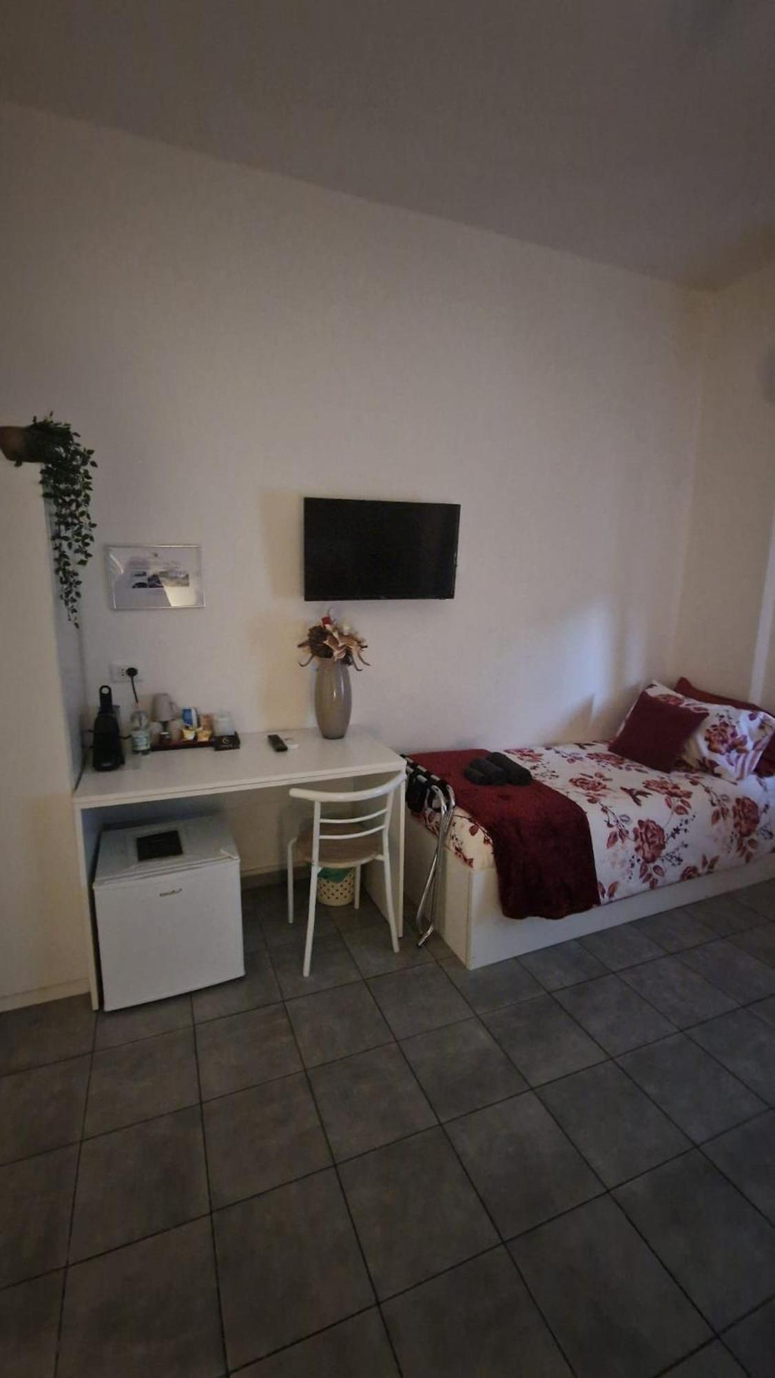 Cinquestanze Hotel Cosenza Luaran gambar
